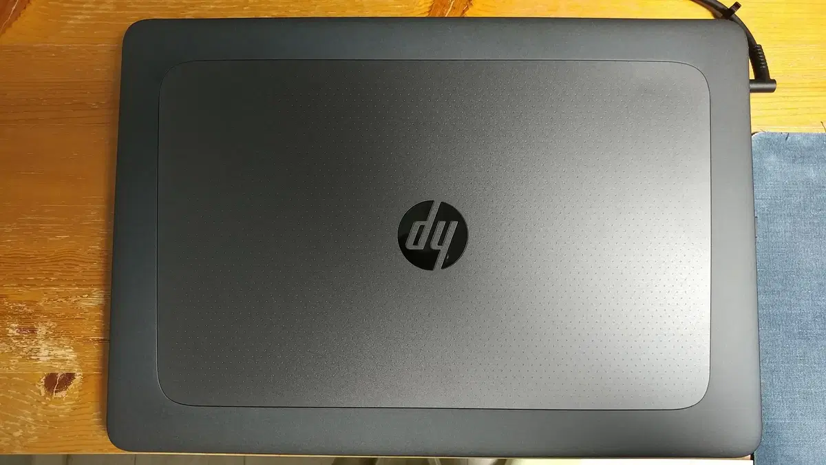 HP Zbook G3 판매합니다. ( Xeon )